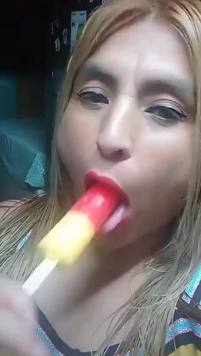 Loper 6 lo chupa el helado