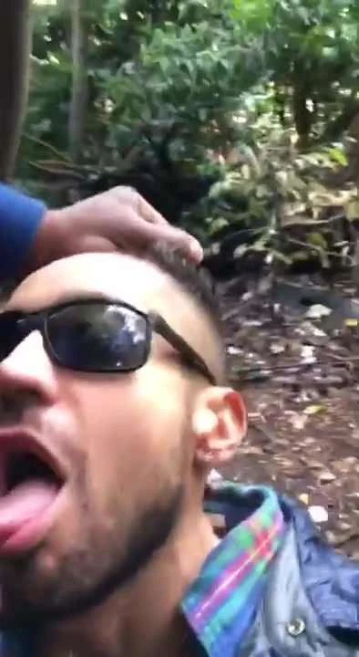 Facial in public cruising area