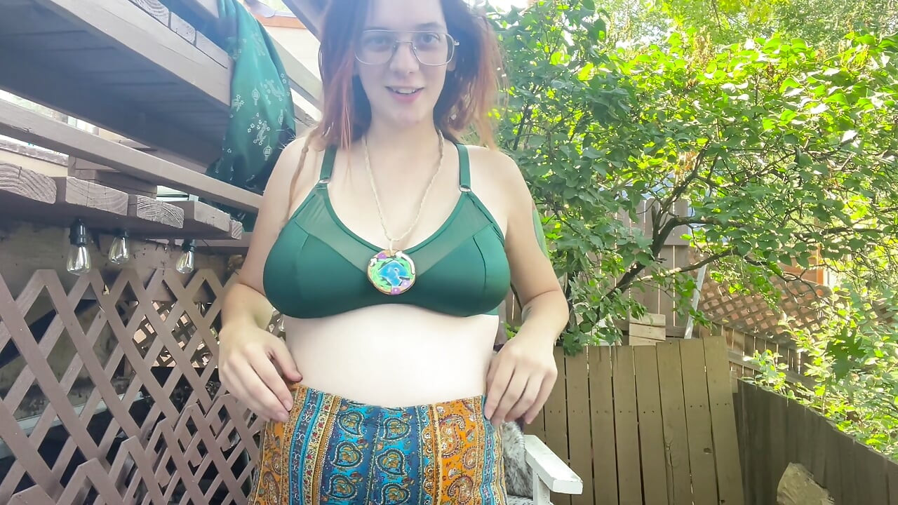 Pregnancy Worship and Body Exploration