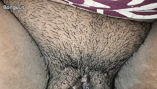 Desi tante im bett, ich habe ihre muschi in der nacht gefickt SOFTCORE-NAHaufnahme