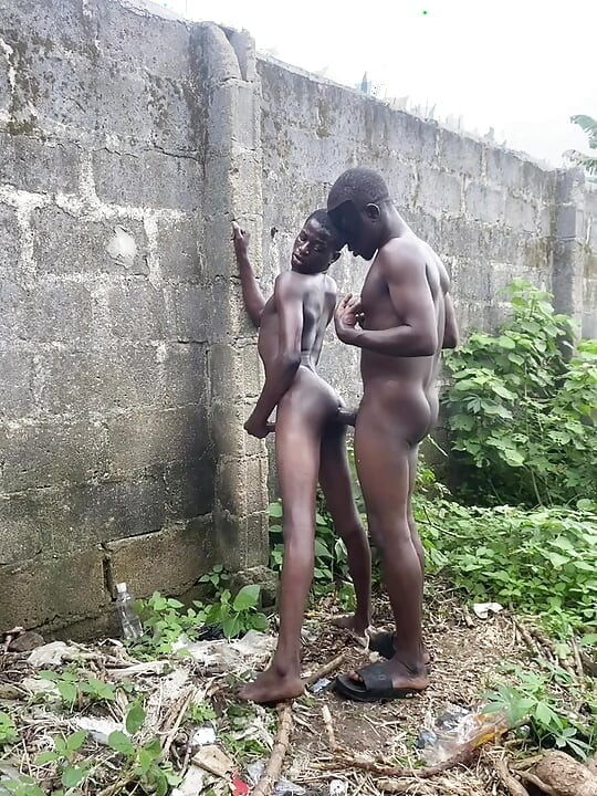 Brown with a Farmer in the Bush Fucking