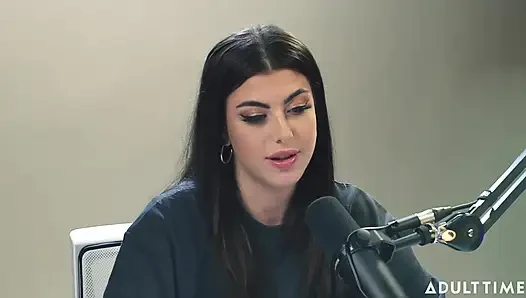 Gal ritchie: spiegler kız ve hentai sevgilisi | Adult Time Podcast