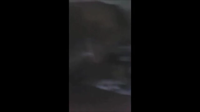TRANS MILF PISSING