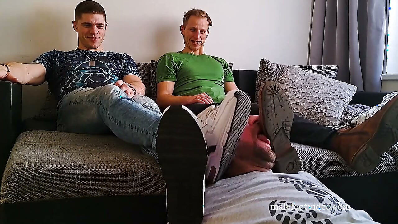 Dubbel andakt som betjänar sulorna av Cupak och Masina