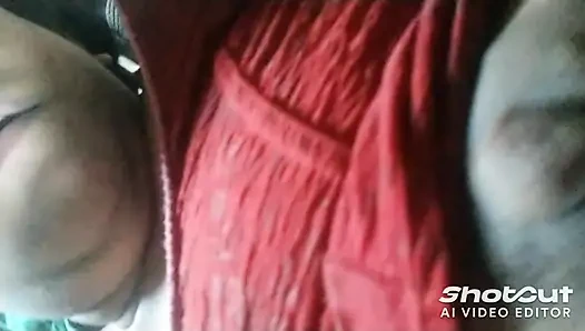 Hot bhabhi ki Desi chuchi rasgulle wali