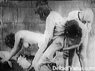 Porno antiguo de la década de 1920 - día de la bastilla - chicas francesas peludas