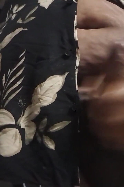 Crna debela kurva dolazi po tebe: kurac, sperma, analni seks