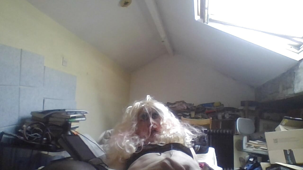 Daddy Bob's slag Sarah degrades herself for her Master, smokes, wanks to cum shot, drinks own piss