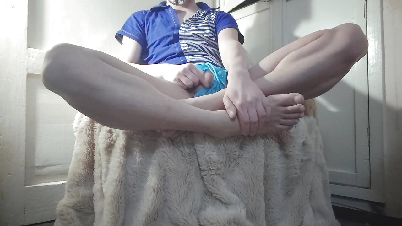 Smooth Twink Pink Ass Hole Fucked With A 25cm Thick Dildo