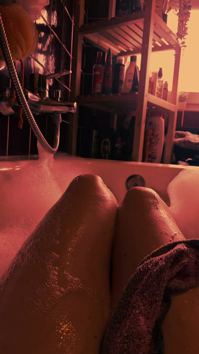 Warm bath to warm up in the autumnal weather.
