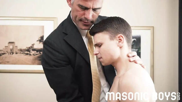 MasonicBoys Twink apprentice Austin Young fucked by DILF