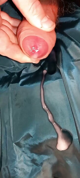 Her puffercoats need some creamy cum
