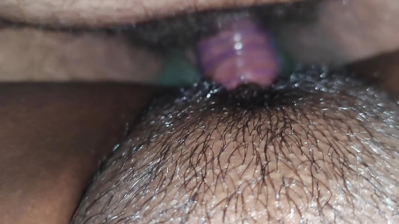 Boyfriend ne Condom Laga Ke Chod Diya