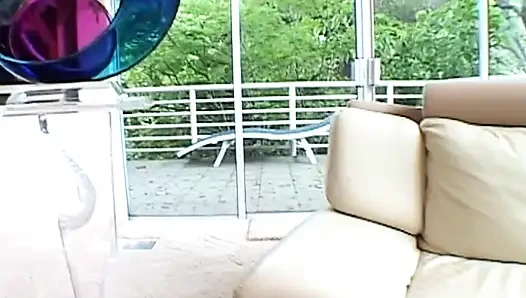 Белая крошка принимает черный хуище