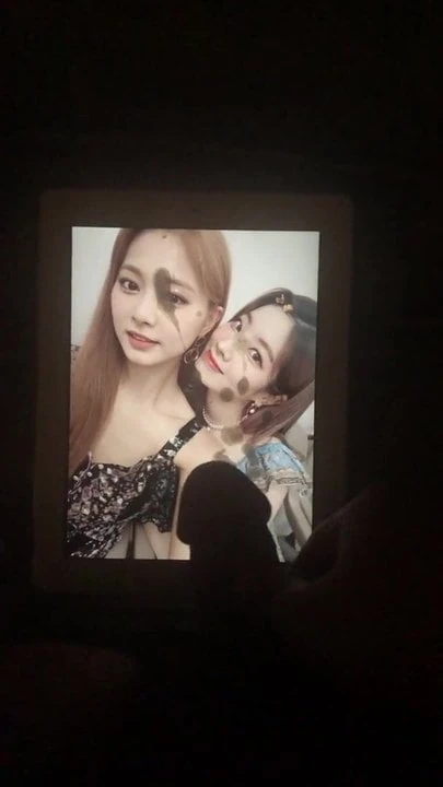 트와이스 다현과 쯔위