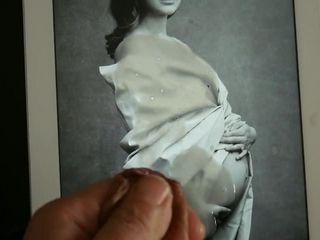 Éjaculation sur Natalie Portman enceinte - 0117
