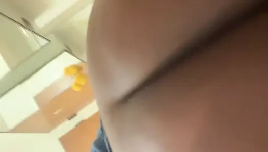 Memek aduhai cewek toket dan pantat bahenol ini!