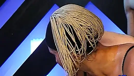 Огромные Сиськи, Массивная Задница, Кримпай, Капает