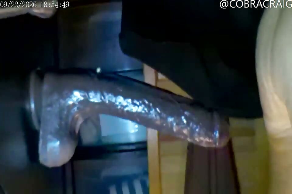 CAM2COBRA'S ASS TAKES BIG LEROY BROWN NO BIG DICK THAT WON'T GO DOWN BRING THE RELTHING BOYS DADDYS GOT THE HOLE FOR YOU