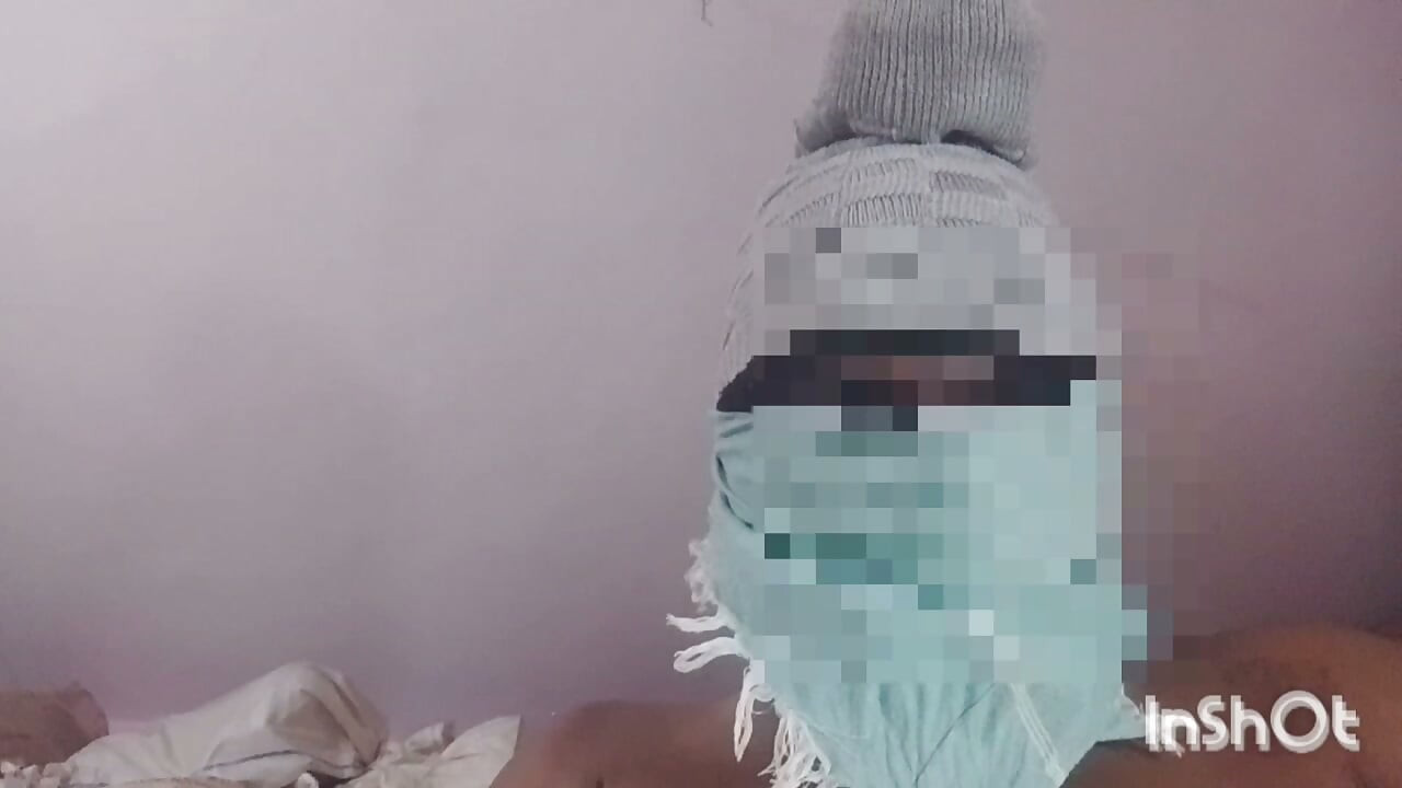 Bihari aunty riding black cock