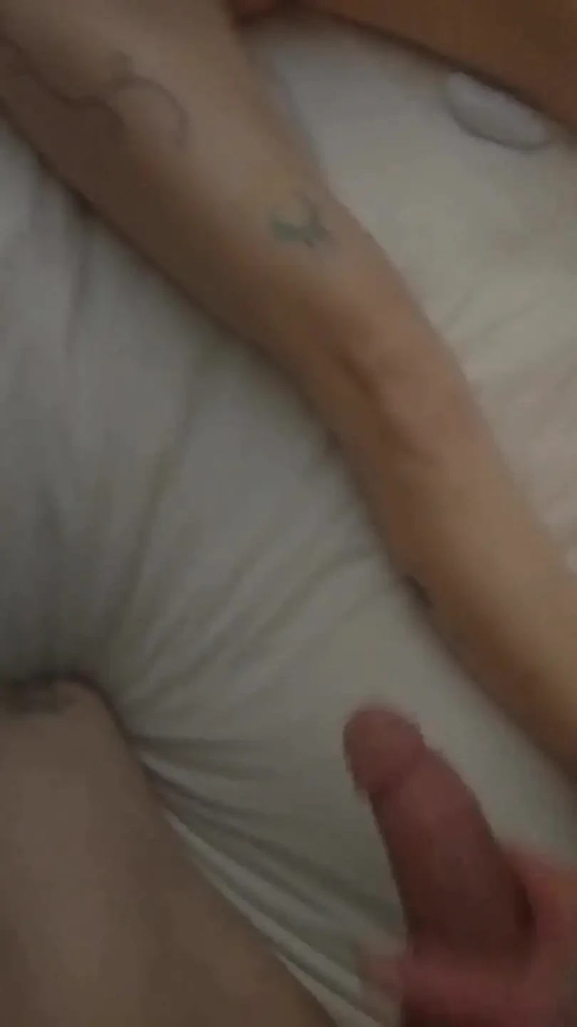 Mutual Masturbation Before Skinny Chick Gets Dicked