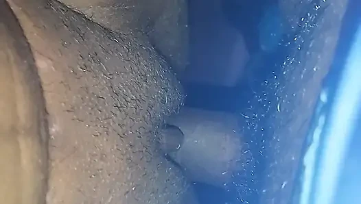 Aku menyetubuhi istri kecilku hari ini
