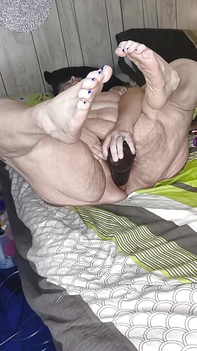 Złapał ją źle zachowującą się i masterbating