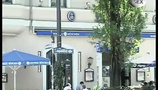 «За немецкими дверями» тщательно трахается — полный фильм