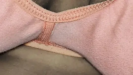 Adik tiri nyepong kontol sampai tenggorokan dan ngentot