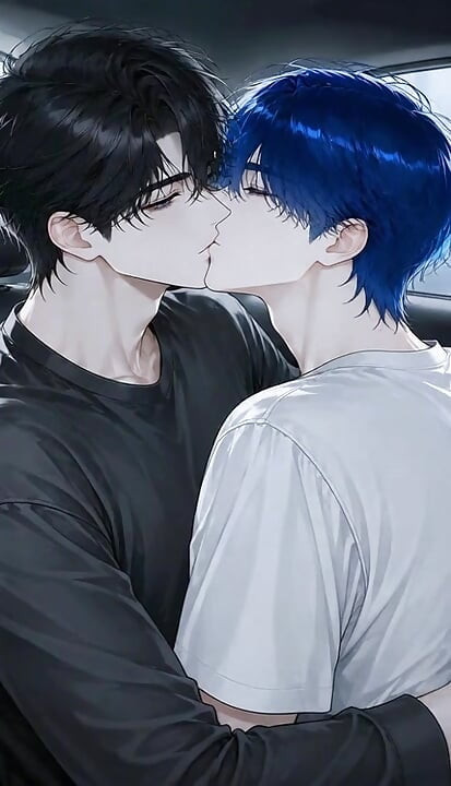 Dr. Lu is making love in the car