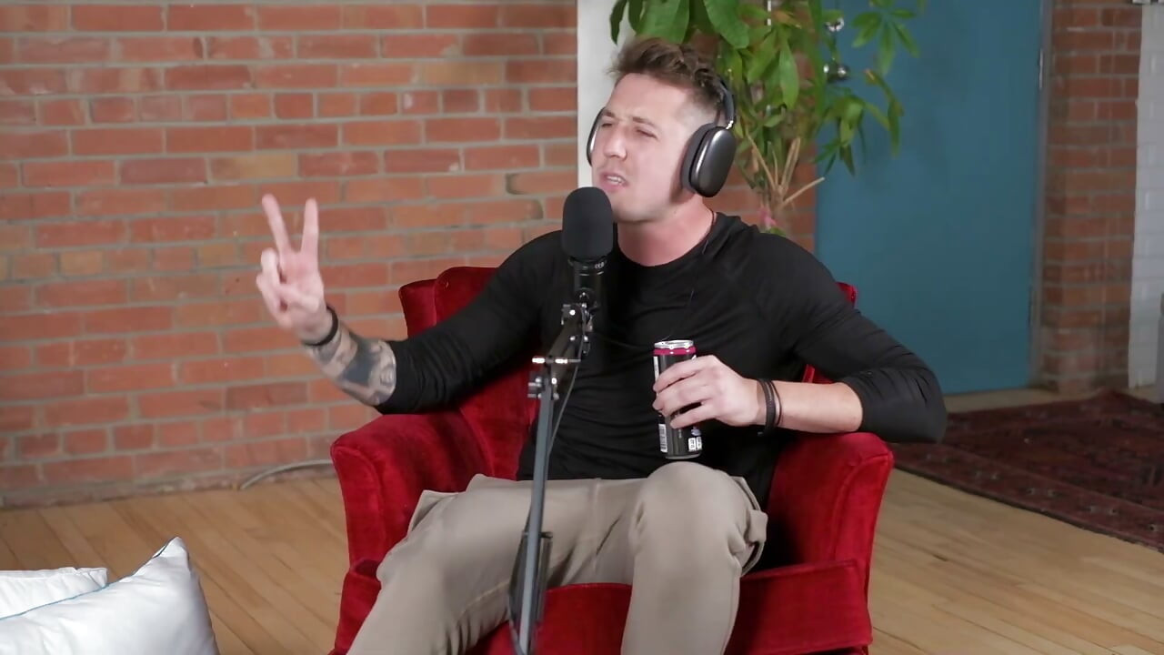 Greg o'gallagher aapki larki ko bina koshish kie bhi chura legi!!