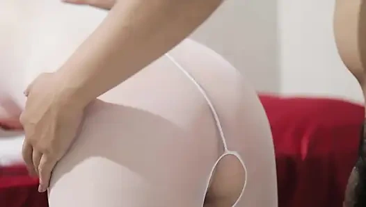 Indian girl with a plump ass fails to fuck because she has already orgasmed 10 times