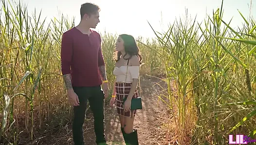 Berbagi gairahku sama saudara tiriku sendiri - s1e3