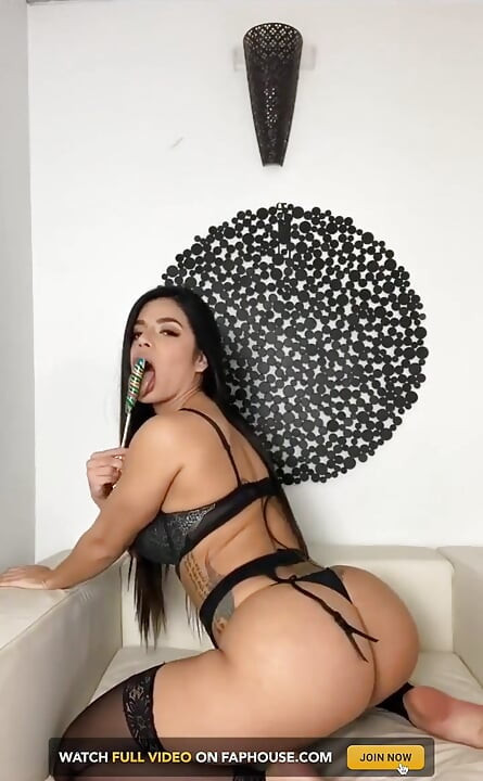 J’aime expérimenter avec le sexe