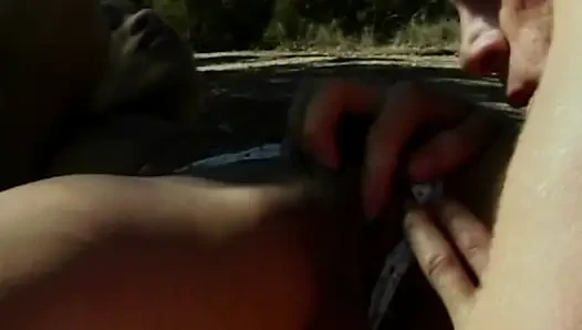 College Geständnisse: Heiße Outdoor-Sexabenteuer