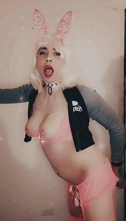 One hour of your favorite Sissy