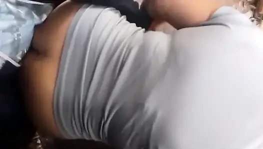Garajda Duruyoruz
