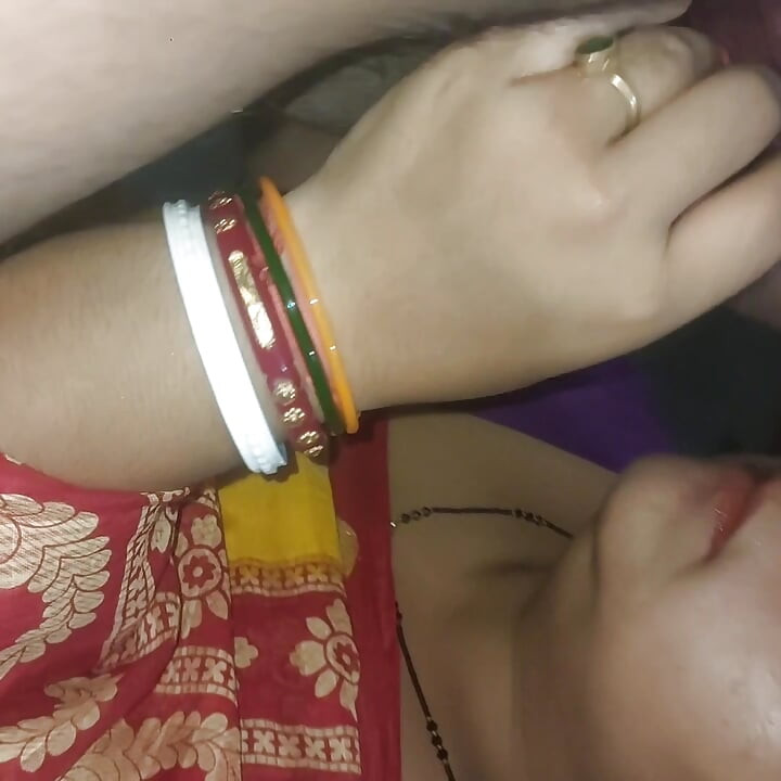 Local desi wife  sucking in mouth cream videos