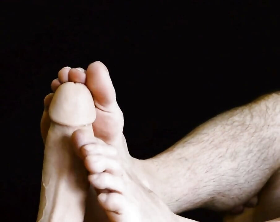 Hot Foot Job with Dirty Talk