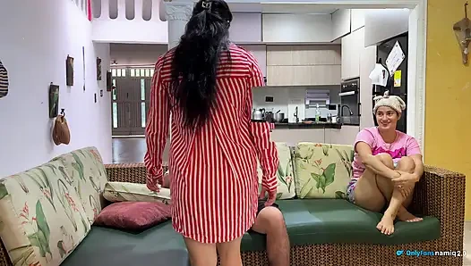 Bu karımın en iyi arkadaşı ve onu önünde siktim!