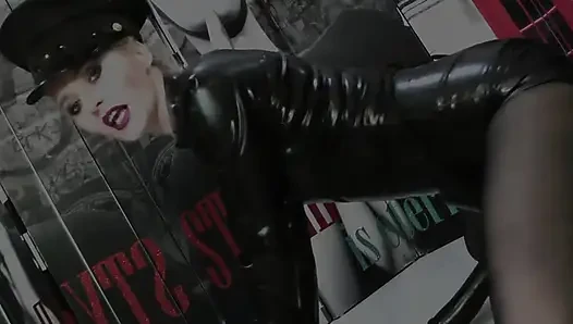 Büyük zenci yarağı kült