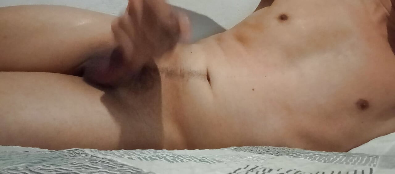 Masturbasi sama penis berbulu sampai ejakulasi