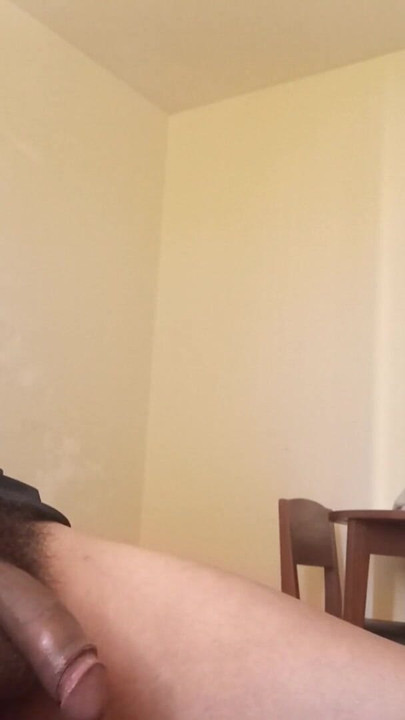 Snažan trenutak iz "Tajnica kurva obožava pušiti moj kurac, želi svoju dozu mlijeka"