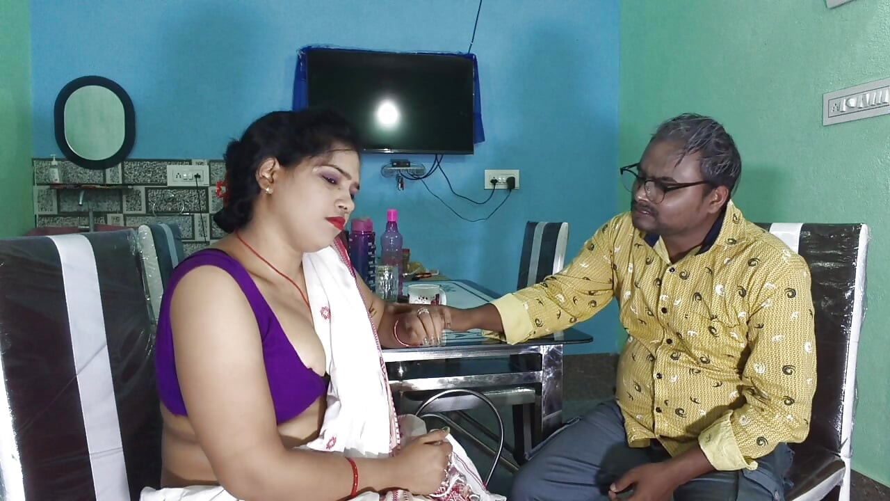 Heiße indische milf bhabhi geheimer romantischer sex mit zimmerbesitzer! Komm in die muschi