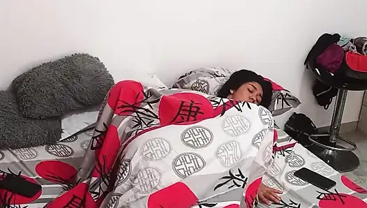 Horny stepdaughter can't stand it and asks her stepdad to fill her pussy