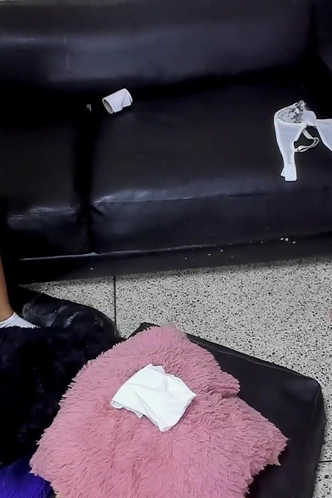 Blowjob Pagi Dengan Ujung Susu Di Wajahku