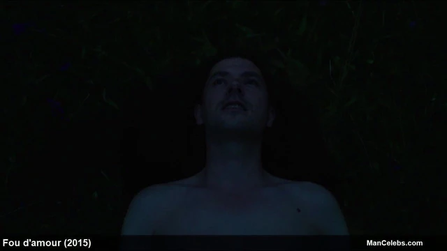 Melvil Poupaud frontal naked and jerk off scenes
