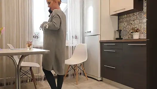 Liebhaber ruft an während ehemann bei der arbeit.