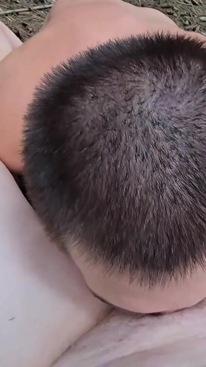 "숲속의 위험한 섹스 - 오럴, 핫한 섹스, 폭발성 절정"
