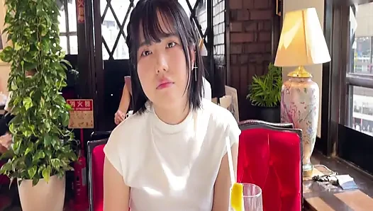 A087G06 A bright, energetic, naturally busty, and perfectly hairless girl with an idol-like face and a perfectly healthy figure has hooked-up sex at a love hotel!